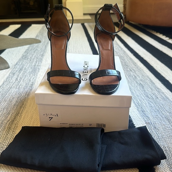 Givenchy Croc Embossed Ankle Strap 105 Chain Sandal - Picture 2 of 9